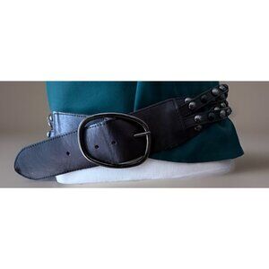 Linea Pelle Belt LP0801  80% Genuine Leather 20% Iron Size Medium Black Glam Roc